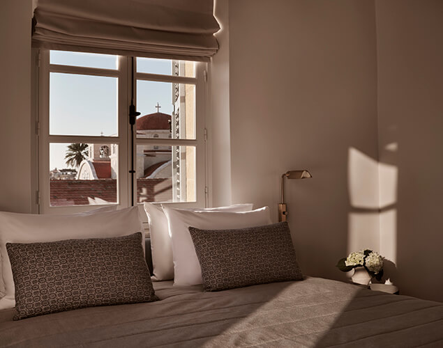 Grande & Luxe with Terrace